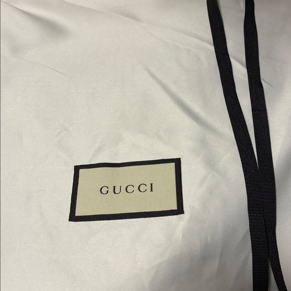 Ladies Gucci Tiger Sticker Crossbody Bag - Picture 9 of 10